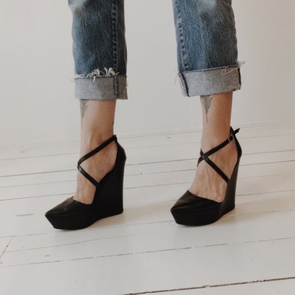 Theyskens' Theory leather pointed toe criss cross ankle strap platform wedge - Picture 4 of 11